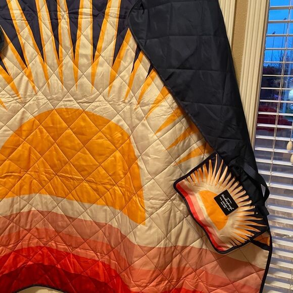 Weatherproof Original Vintage Outdoor Blanket 60x72 - Picture 4 of 15